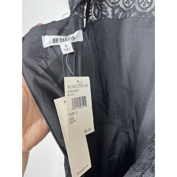 BB Dakota Rhianna Open Back Lace Dress Size 0 Fit And Flare Cocktail - Picture 6 of 7
